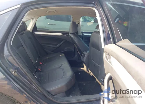 2012 Volkswagen Passat 2.5L Se z USA, uszkodzony, nr VIN 1VWBP7A32CC096154